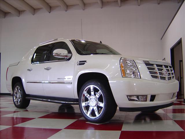 Cadilac escalde ext.jpg